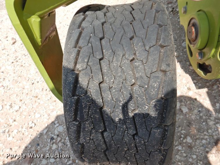 image for item DK2382 2017 Claas 380  pickup head