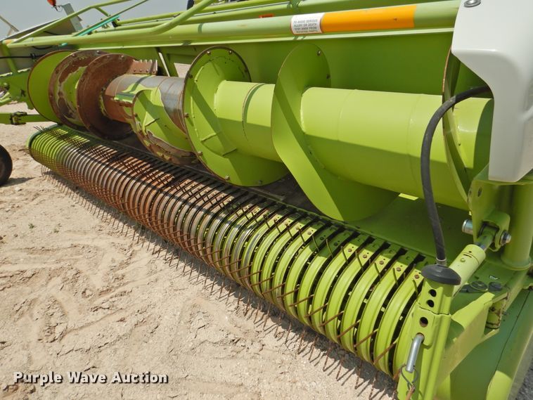 image for item DK2384 2014 Claas 380  pickup head