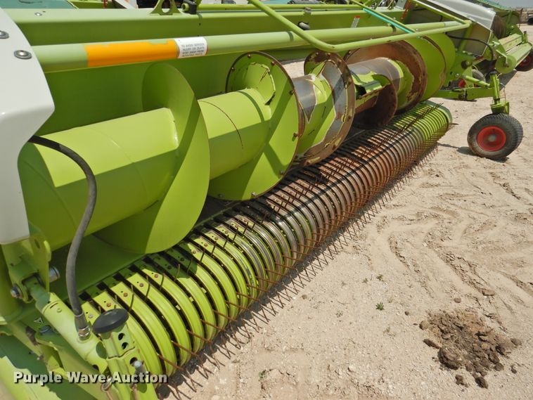 image for item DK2384 2014 Claas 380  pickup head