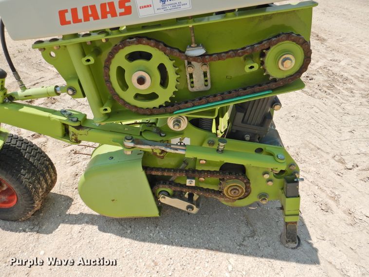 image for item DK2384 2014 Claas 380  pickup head