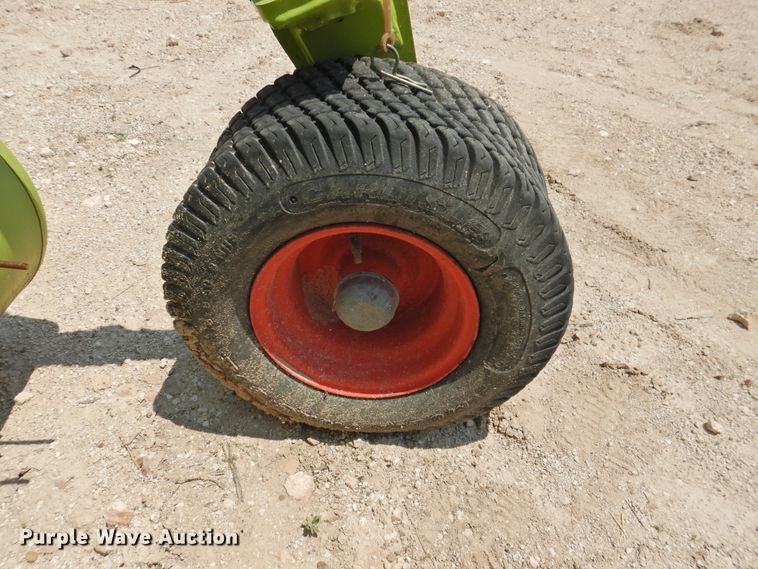 image for item DK2384 2014 Claas 380  pickup head