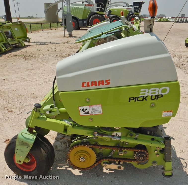 image for item DK2385 2015 Claas 380  pickup head
