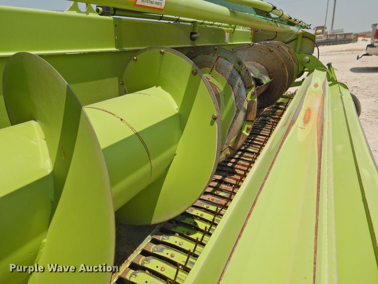 image for item DK2385 2015 Claas 380  pickup head