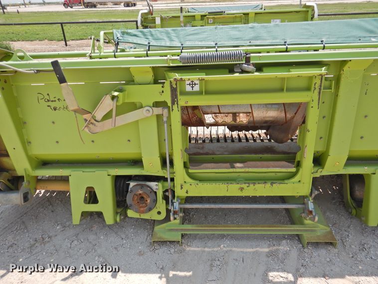 image for item DK2385 2015 Claas 380  pickup head