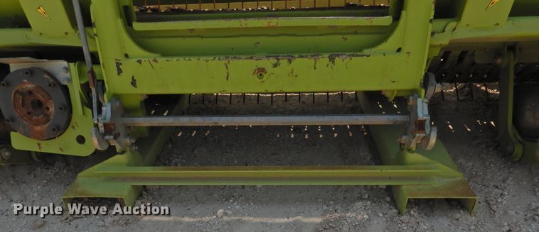 image for item DK2385 2015 Claas 380  pickup head