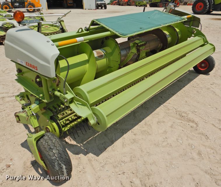 image for item DK2386 2015 Claas 380  pickup head