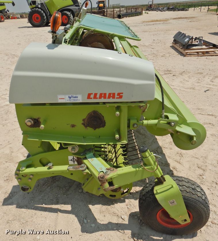 image for item DK2386 2015 Claas 380  pickup head
