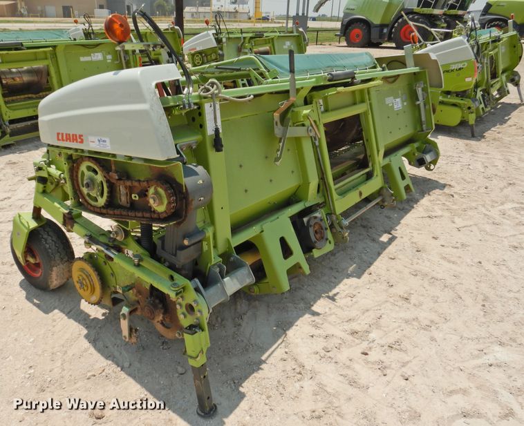 image for item DK2386 2015 Claas 380  pickup head