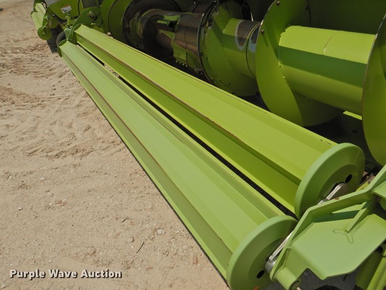 image for item DK2386 2015 Claas 380  pickup head