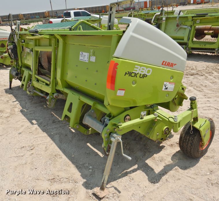 image for item DK2387 2017 Claas 380  pickup head