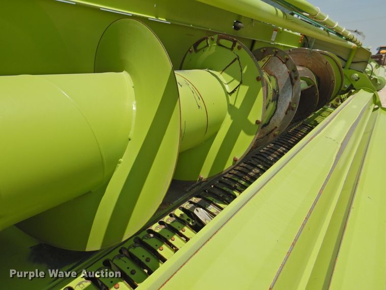 image for item DK2387 2017 Claas 380  pickup head