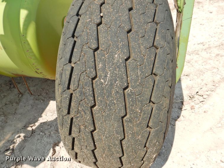 image for item DK2387 2017 Claas 380  pickup head