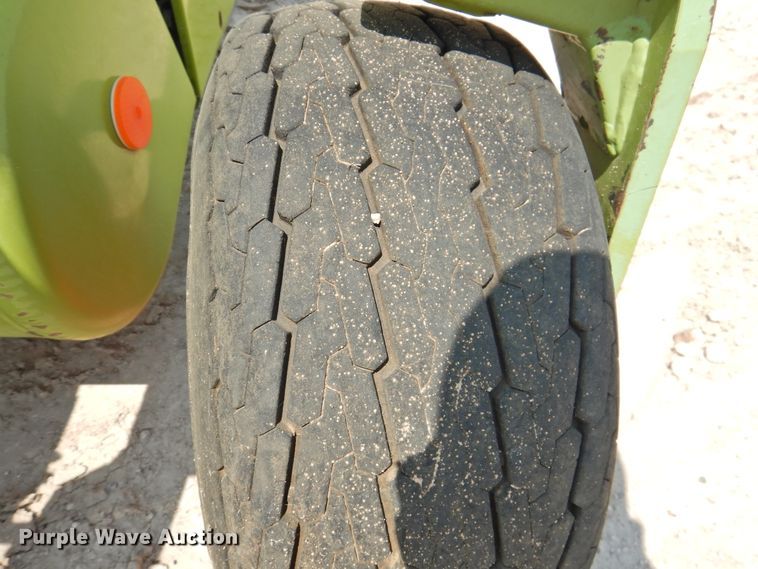 image for item DK2387 2017 Claas 380  pickup head