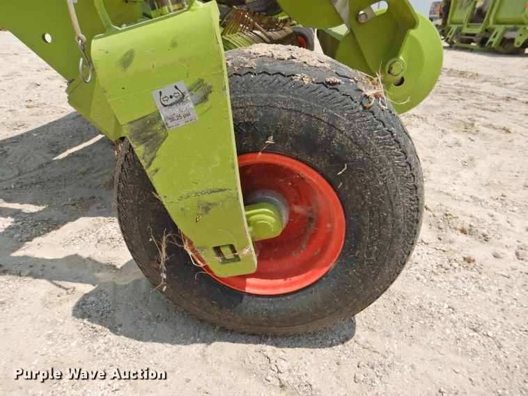 image for item DK2387 2017 Claas 380  pickup head