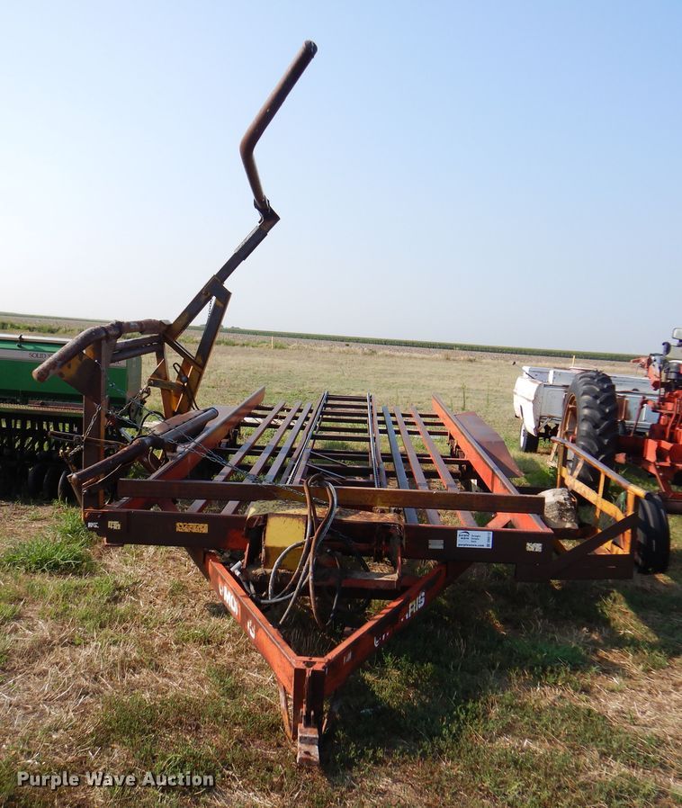 image for item DK8112 Morris Rod-Weeder M881  bale accumulator