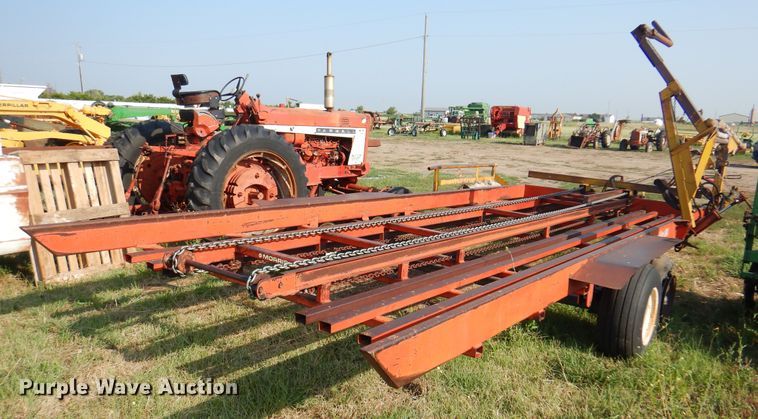 image for item DK8112 Morris Rod-Weeder M881  bale accumulator