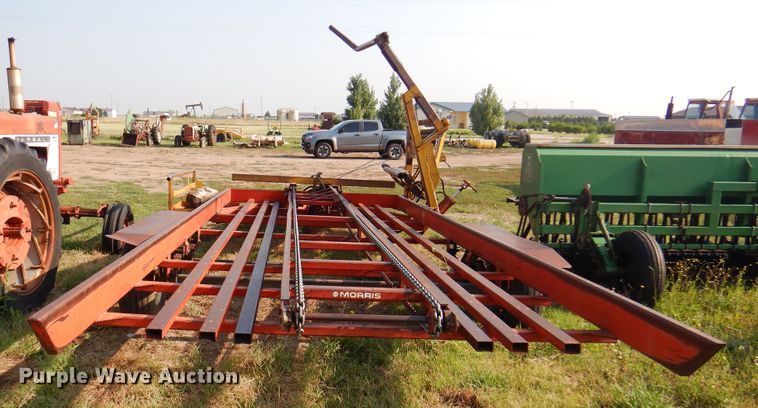 image for item DK8112 Morris Rod-Weeder M881  bale accumulator