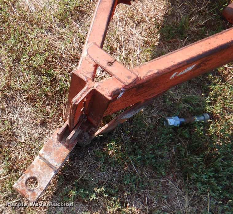 image for item DK8112 Morris Rod-Weeder M881  bale accumulator