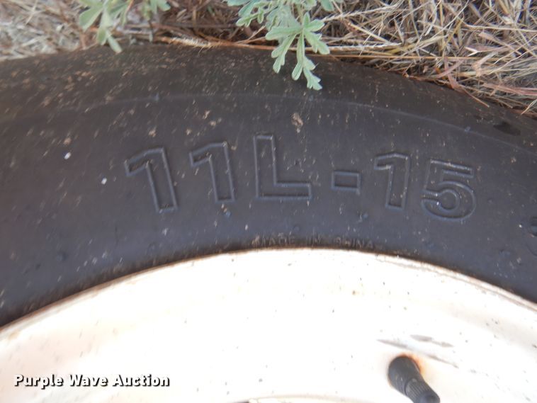 image for item DK8112 Morris Rod-Weeder M881  bale accumulator