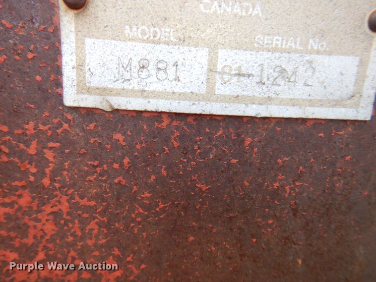 image for item DK8112 Morris Rod-Weeder M881  bale accumulator