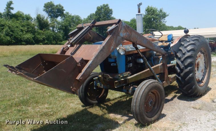 image for item DL0074 1967 Ford 5000  tractor
