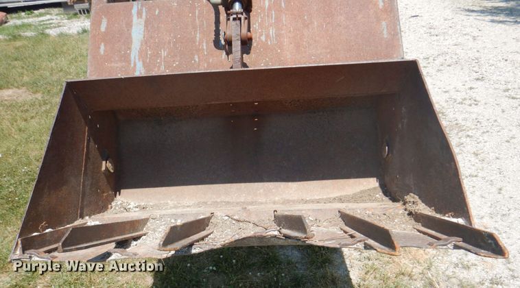 image for item DL0074 1967 Ford 5000  tractor