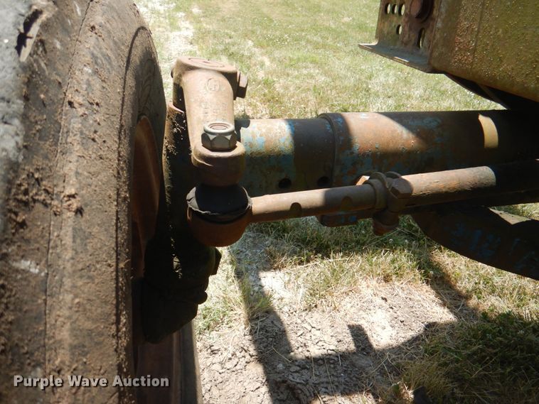 image for item DL0074 1967 Ford 5000  tractor