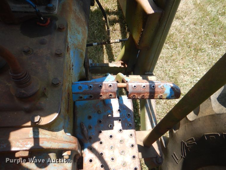 image for item DL0074 1967 Ford 5000  tractor