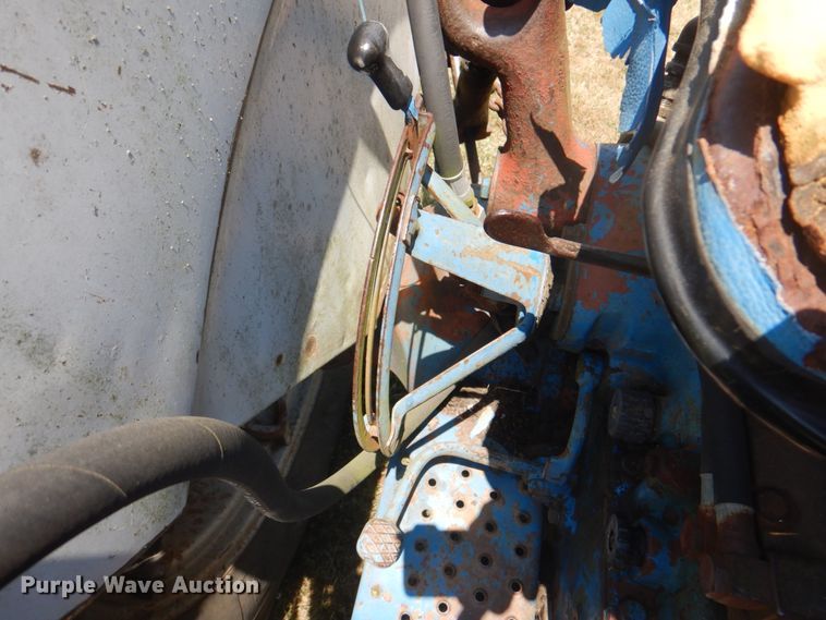 image for item DL0074 1967 Ford 5000  tractor