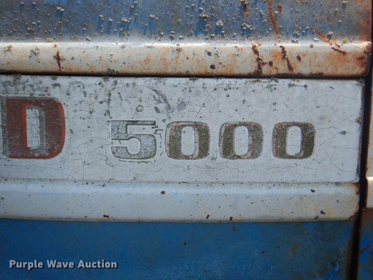 image for item DL0074 1967 Ford 5000  tractor