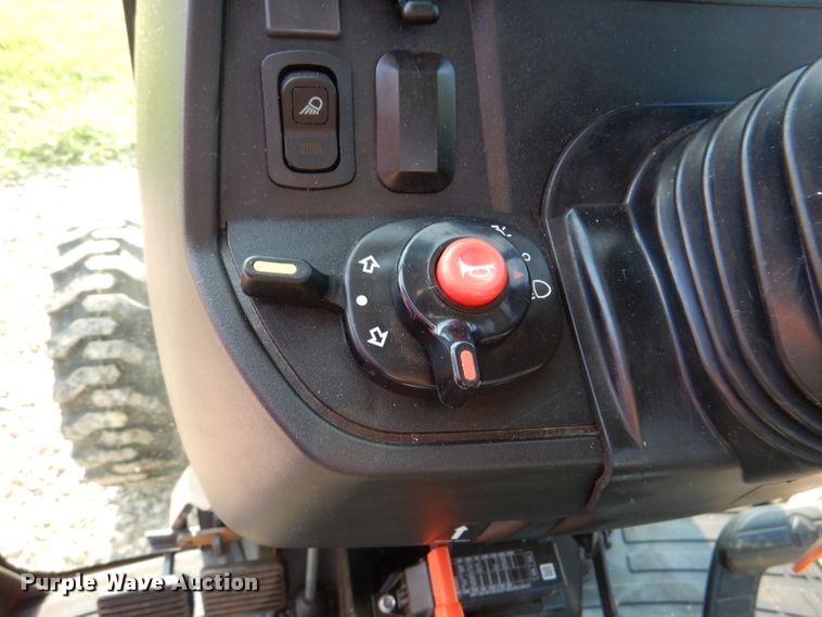 image for item DL3417 2019 Kubota B2650  MFWD tractor