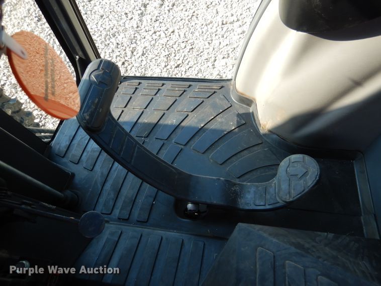 image for item DL3417 2019 Kubota B2650  MFWD tractor