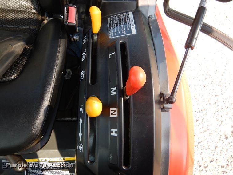 image for item DL3417 2019 Kubota B2650  MFWD tractor