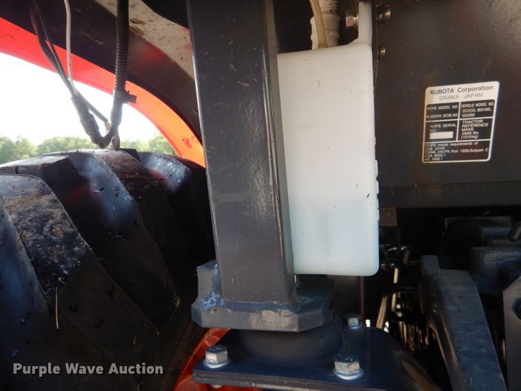 image for item DL3417 2019 Kubota B2650  MFWD tractor