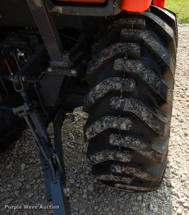 image for item DL3417 2019 Kubota B2650  MFWD tractor