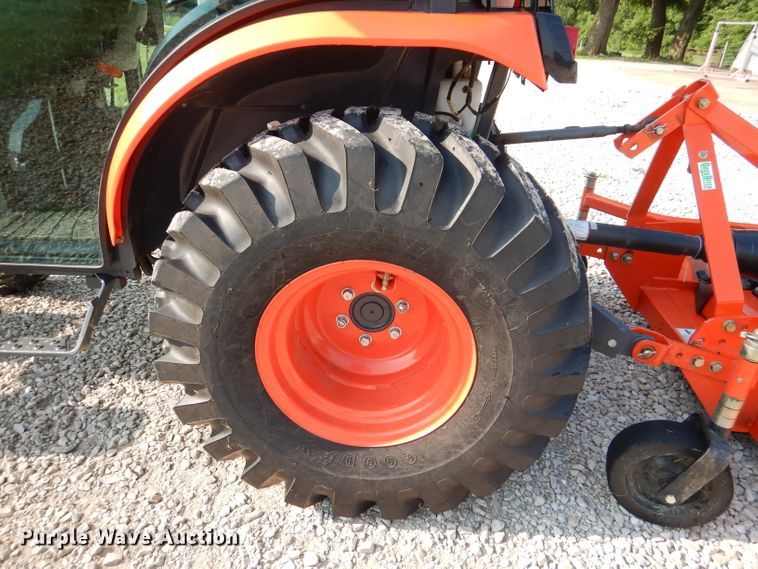 image for item DL3417 2019 Kubota B2650  MFWD tractor