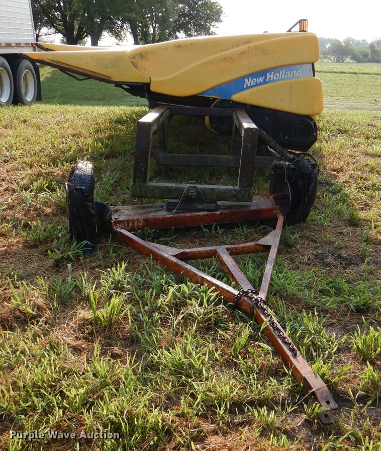 image for item DL3430 New Holland 98C  corn head