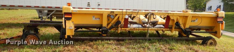 image for item DL3430 New Holland 98C  corn head