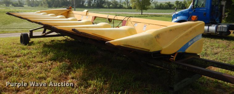 image for item DL3430 New Holland 98C  corn head