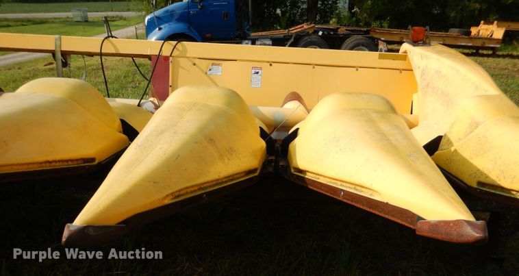 image for item DL3430 New Holland 98C  corn head