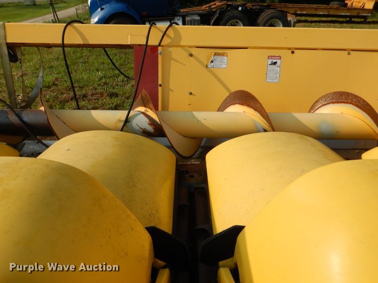 image for item DL3430 New Holland 98C  corn head