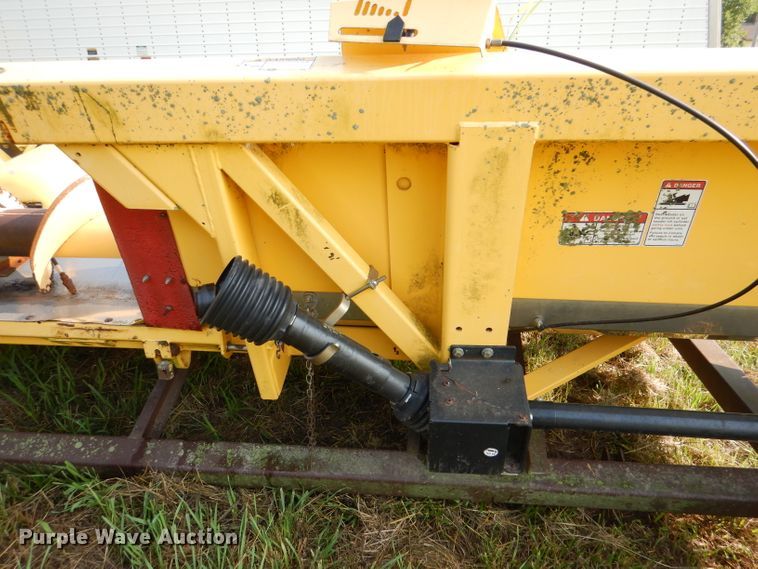 image for item DL3430 New Holland 98C  corn head