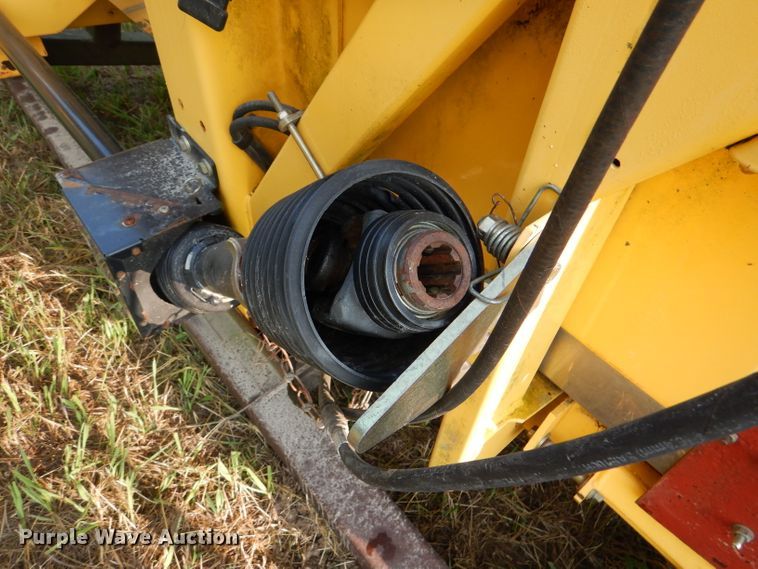 image for item DL3430 New Holland 98C  corn head