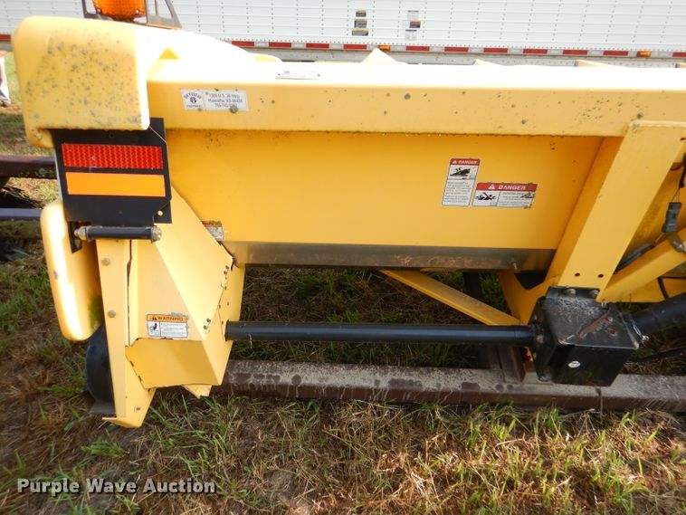 image for item DL3430 New Holland 98C  corn head