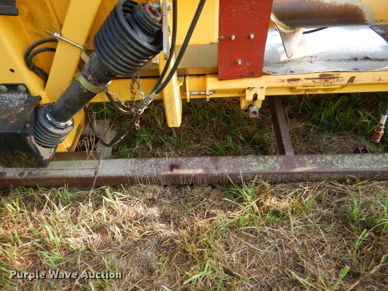 image for item DL3430 New Holland 98C  corn head