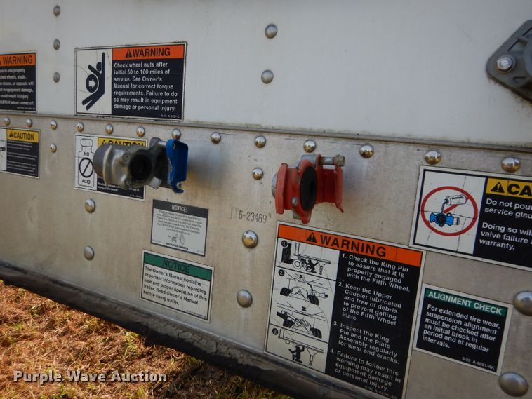 image for item DL3431 2015 Wilson DWH-5000  grain trailer