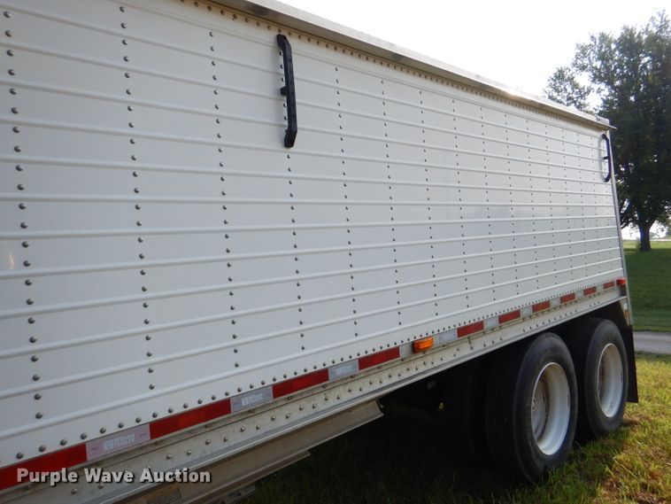 image for item DL3431 2015 Wilson DWH-5000  grain trailer