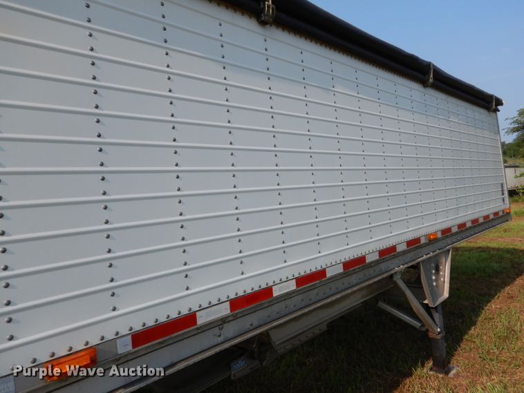 image for item DL3431 2015 Wilson DWH-5000  grain trailer