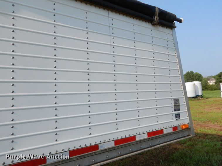 image for item DL3431 2015 Wilson DWH-5000  grain trailer