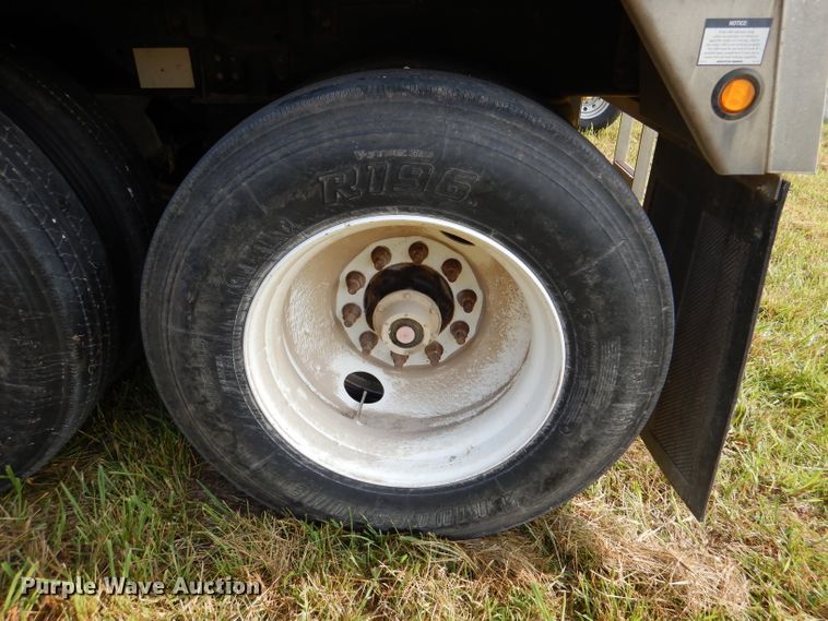 image for item DL3431 2015 Wilson DWH-5000  grain trailer